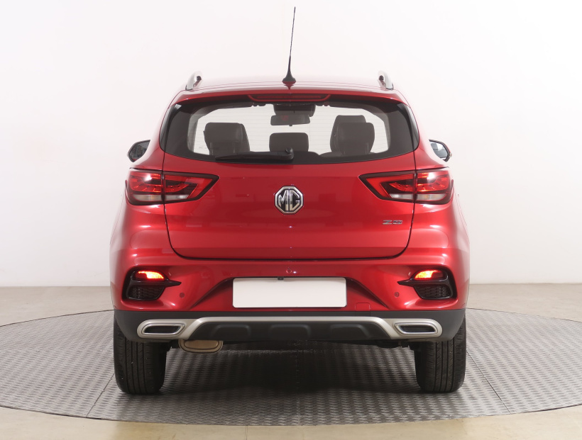 MG ZS SUV, 2025