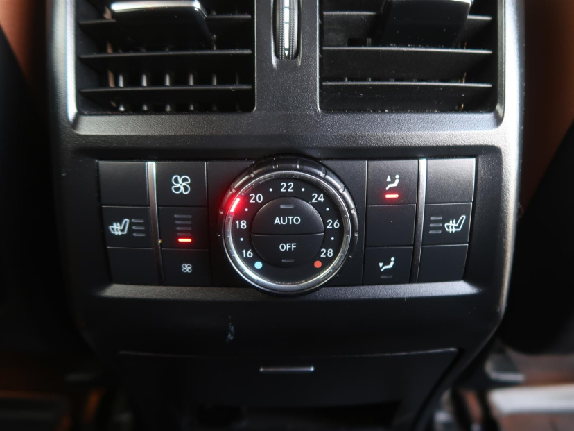 Mercedes-Benz GLS, 2016