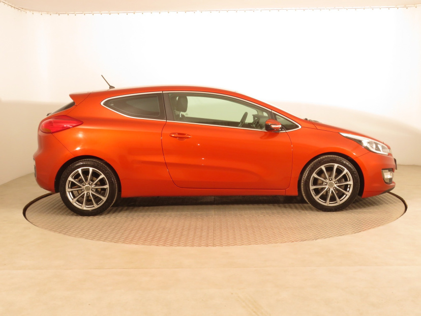 Kia ProCeed, 2013
