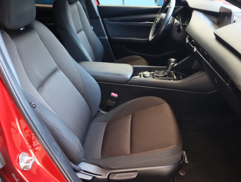 Mazda 3, 2021