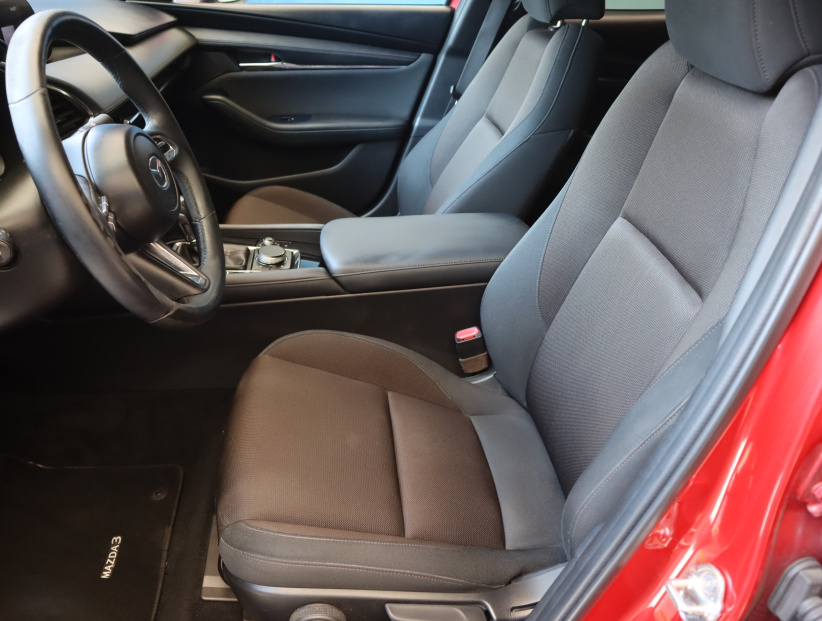 Mazda 3, 2021