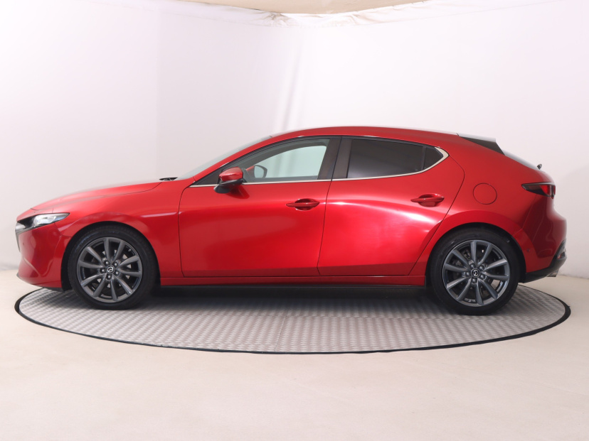 Mazda 3, 2021