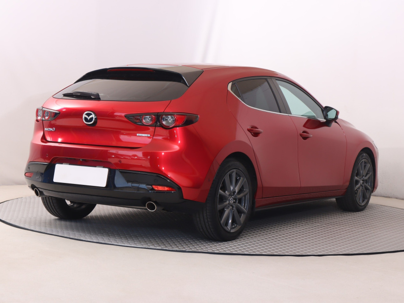 Mazda 3, 2021