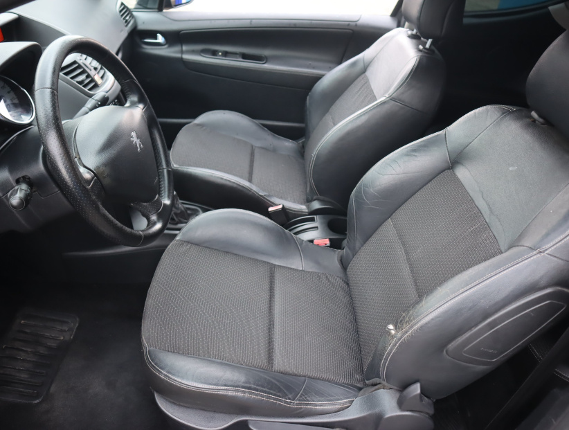 Peugeot 207, 2006