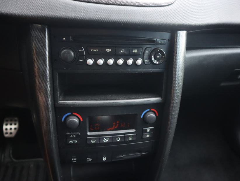 Peugeot 207, 2006