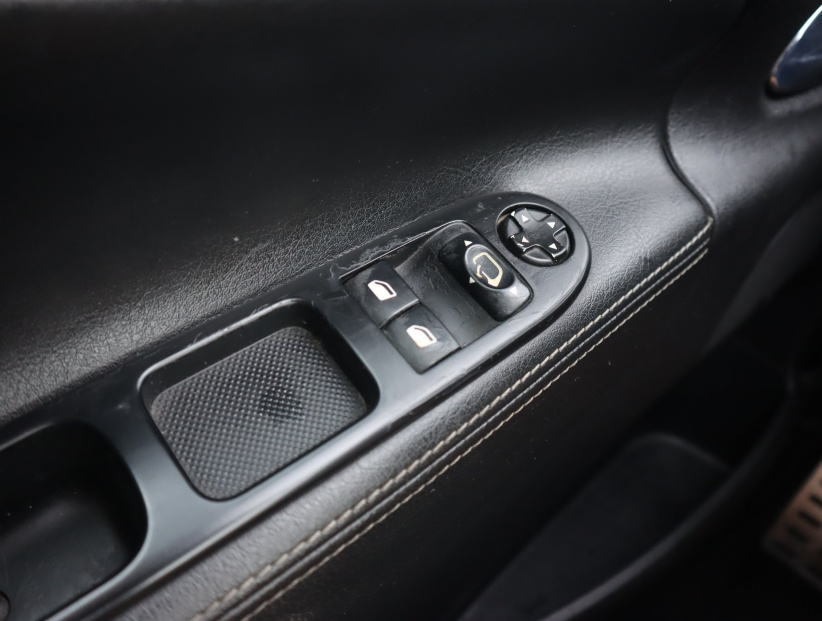 Peugeot 207, 2006