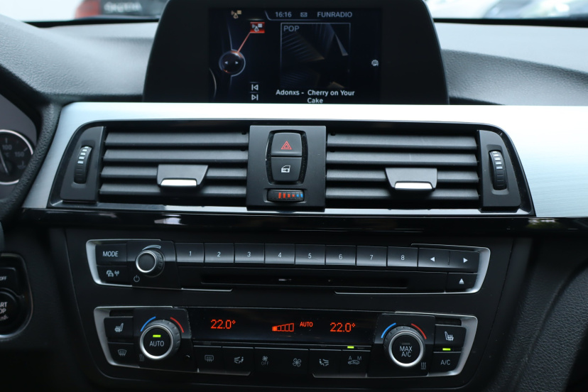 BMW 3, 2015