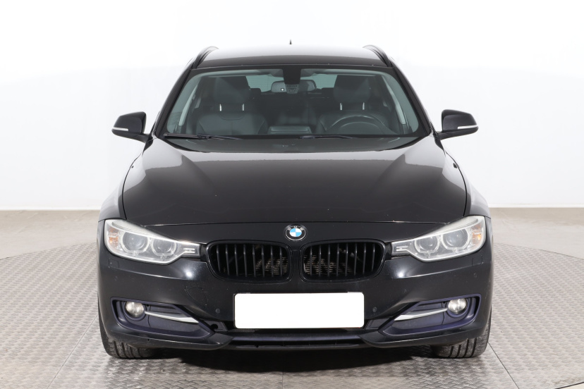 BMW 3, 2015
