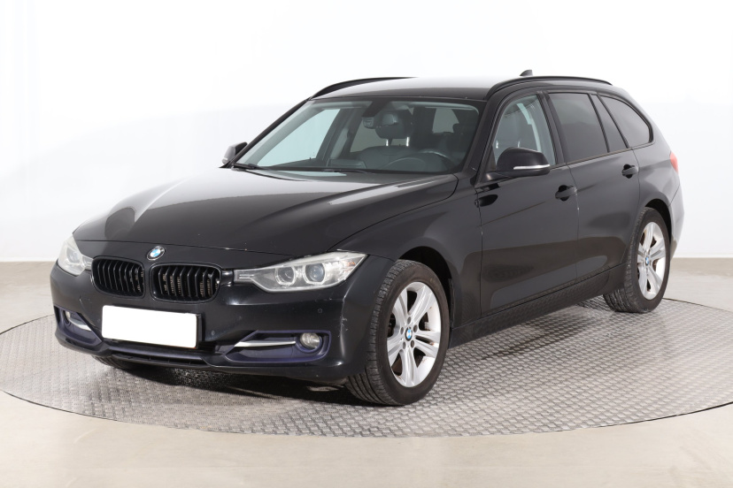 BMW 3, 2015