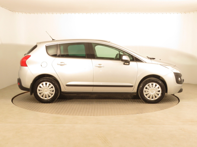 Peugeot 3008, 2010