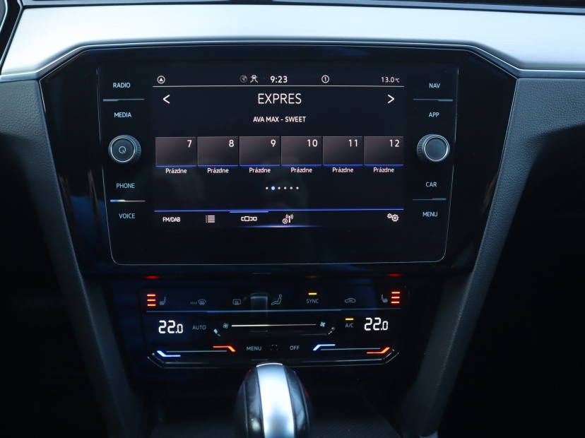 Volkswagen Passat, 2023