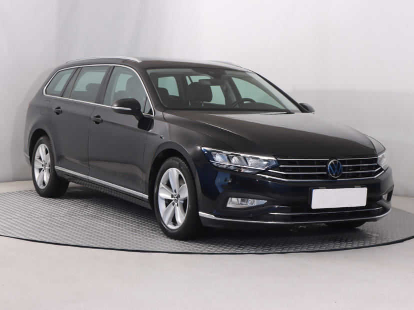 Volkswagen Passat, 2023
