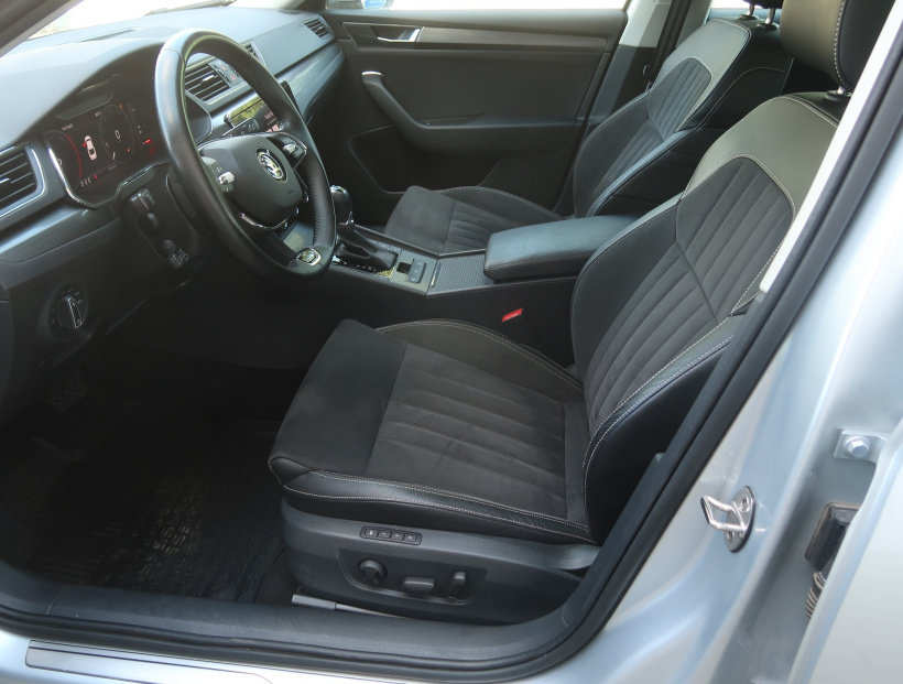 Škoda Superb, 2023