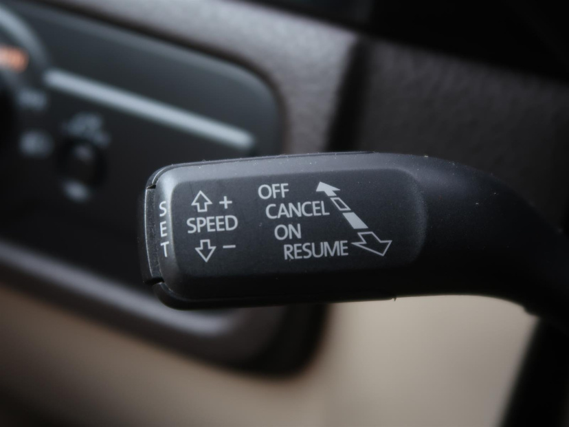 Volkswagen Touareg, 2010