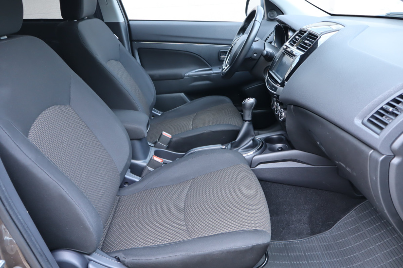 Mitsubishi ASX, 2015