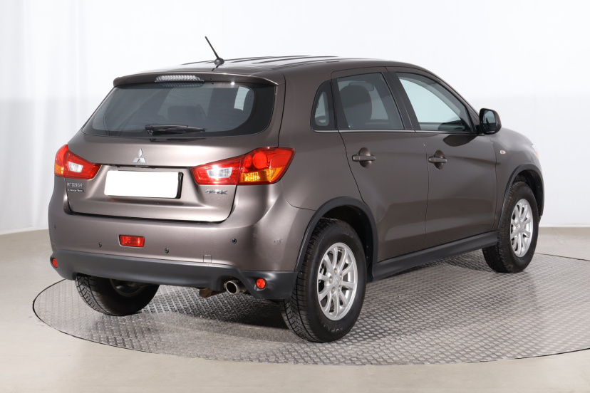 Mitsubishi ASX, 2015