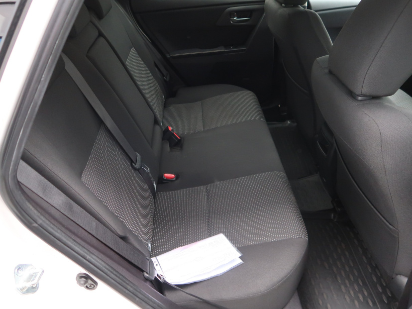 Toyota Auris, 2013