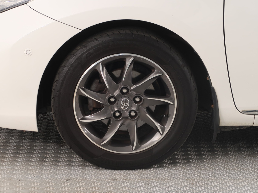 Toyota Auris, 2013
