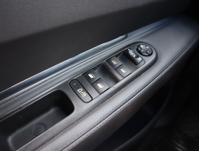 Peugeot 3008, 2010