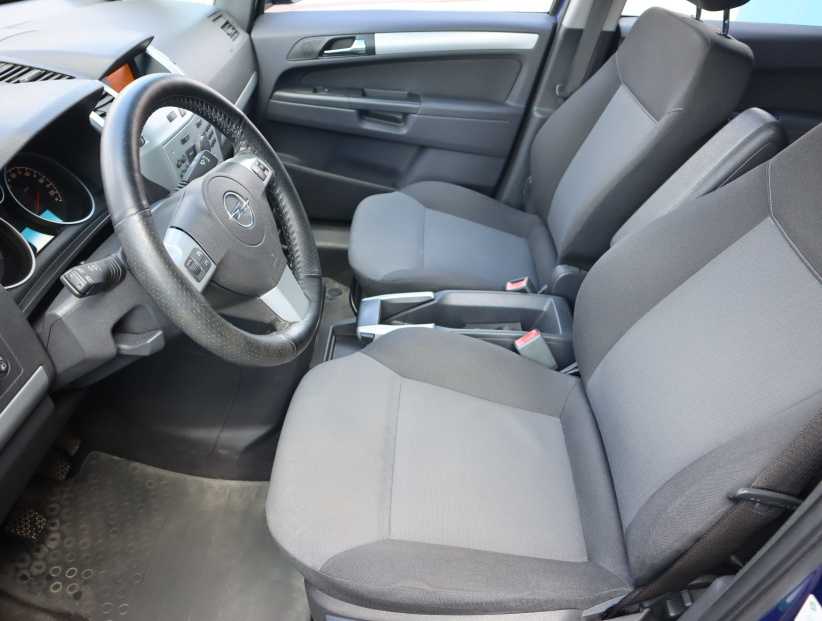 Opel Zafira, 2009
