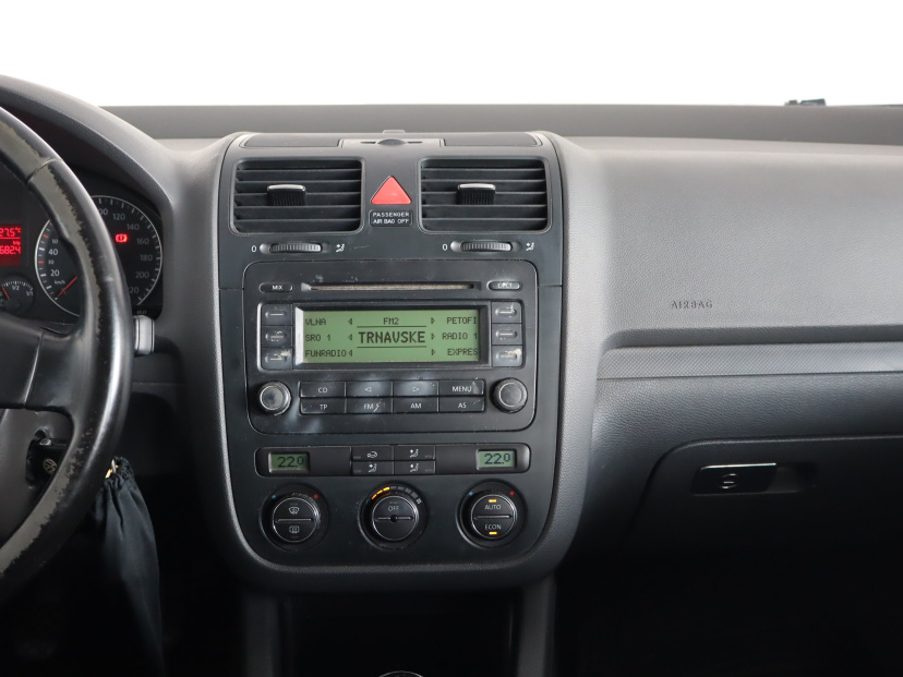 Volkswagen Golf, 2005