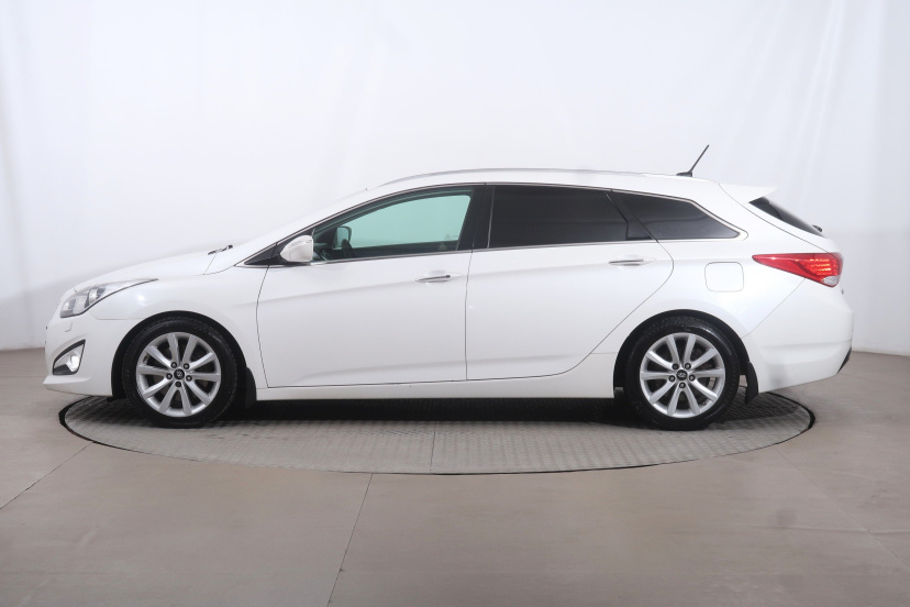 Hyundai i40, 2013