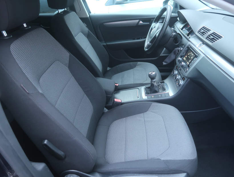 Volkswagen Passat, 2012