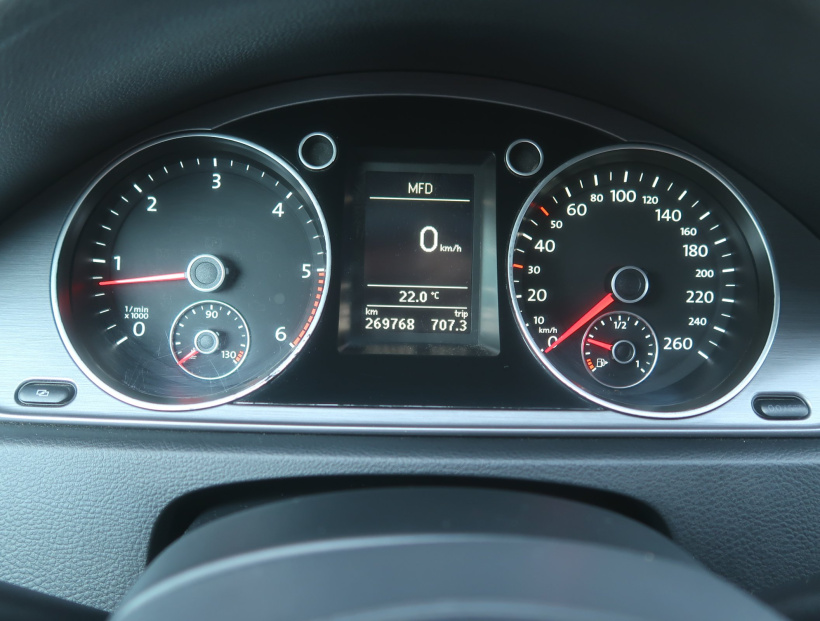Volkswagen Passat, 2012