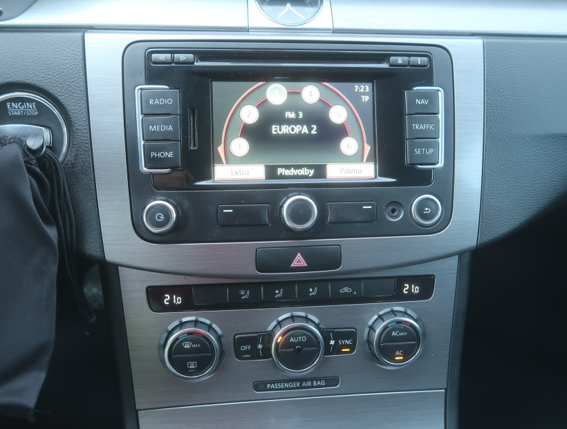 Volkswagen Passat, 2012