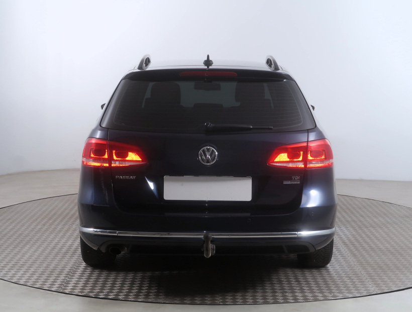 Volkswagen Passat, 2012