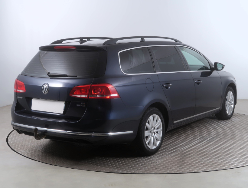 Volkswagen Passat, 2012