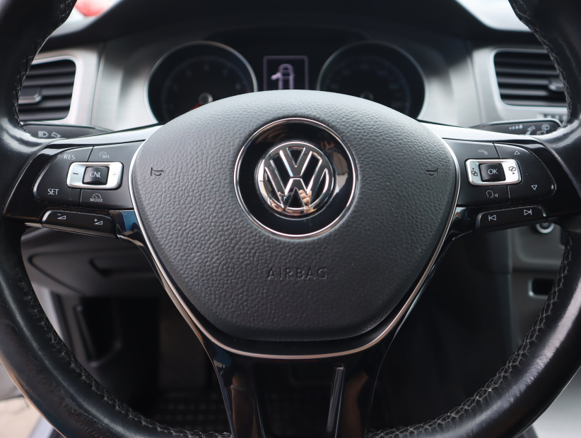 Volkswagen Golf, 2016