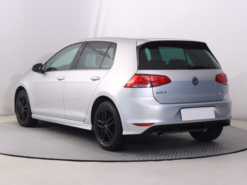 Volkswagen Golf, 2016