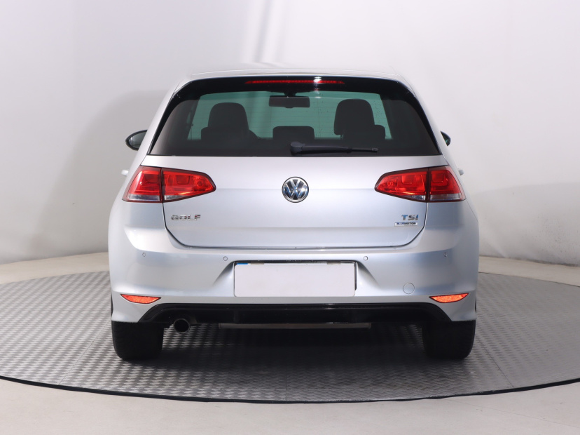 Volkswagen Golf, 2016