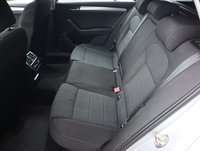 Škoda Superb, 2016