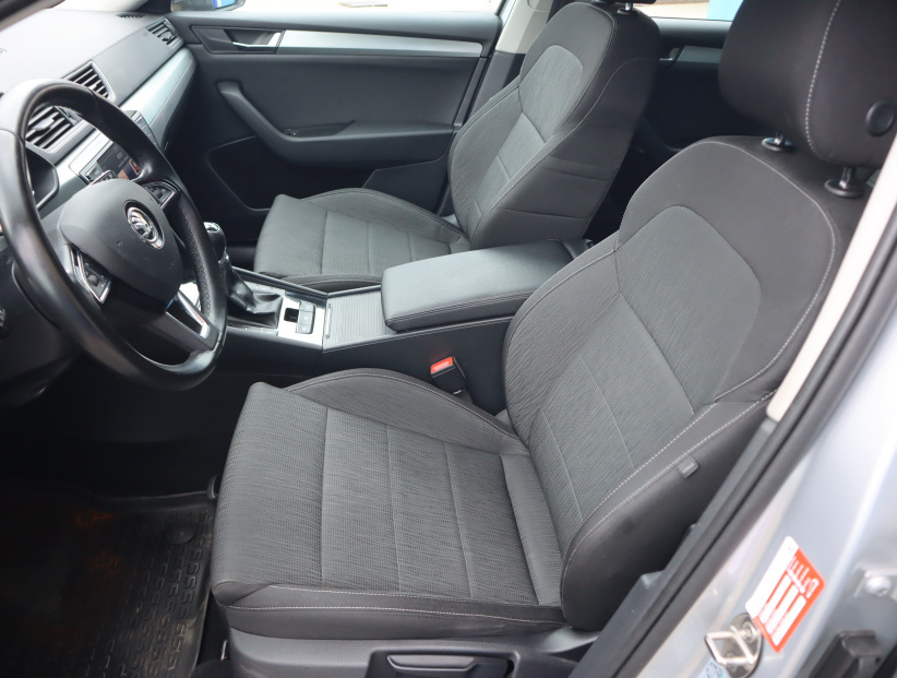 Škoda Superb, 2016