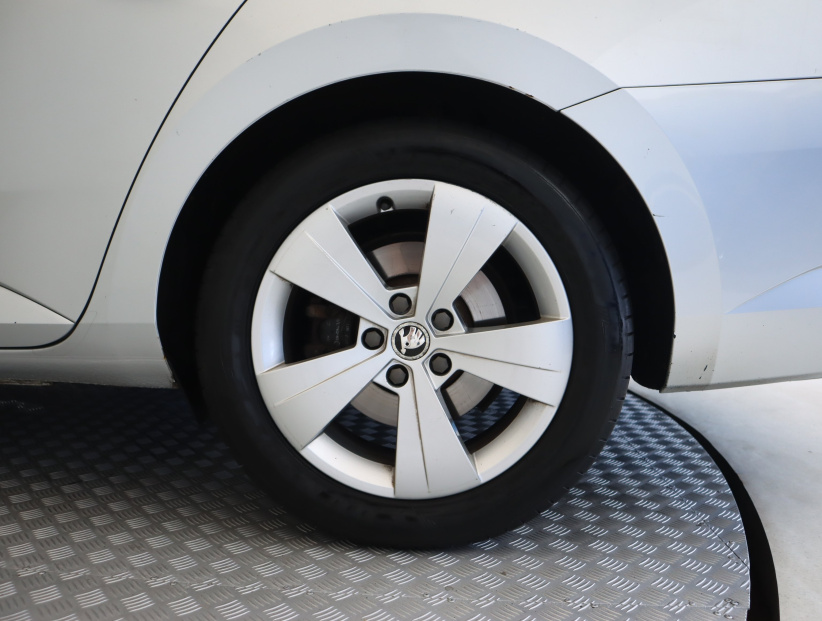 Škoda Superb, 2016