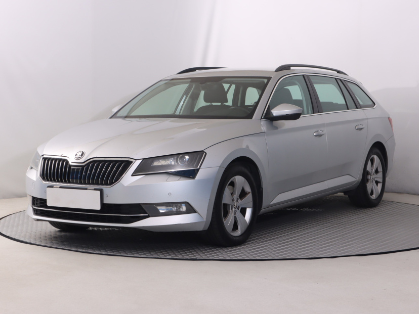 Škoda Superb, 2016