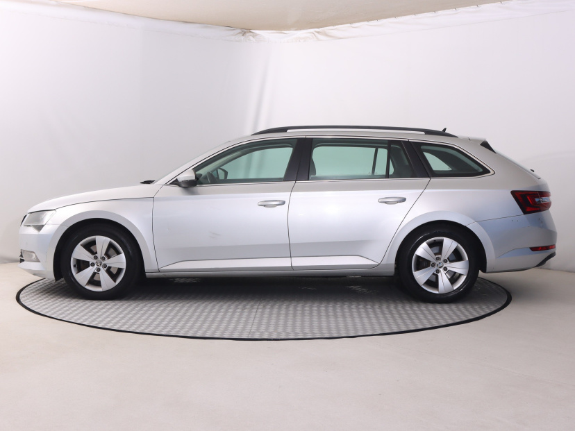 Škoda Superb, 2016