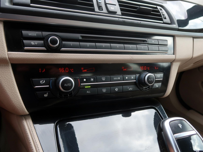 BMW 5, 2011