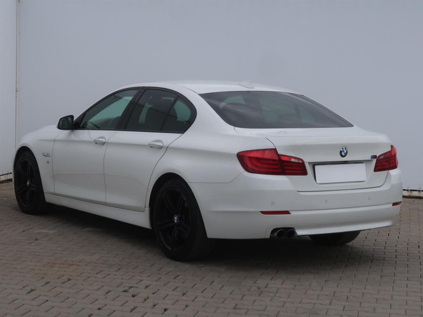 BMW 5, 2011