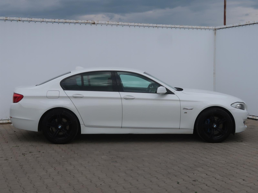 BMW 5, 2011
