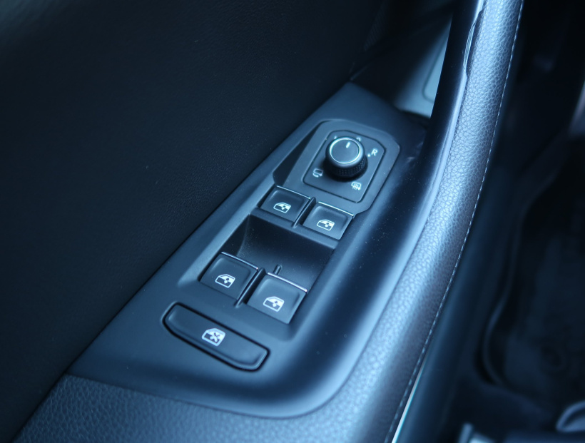 Volkswagen Passat, 2016