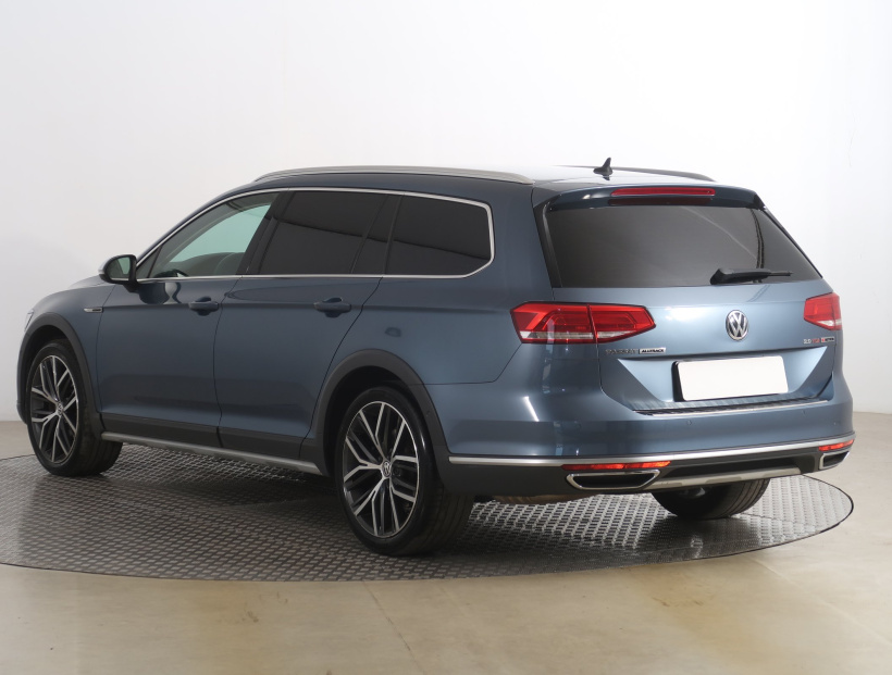 Volkswagen Passat, 2016