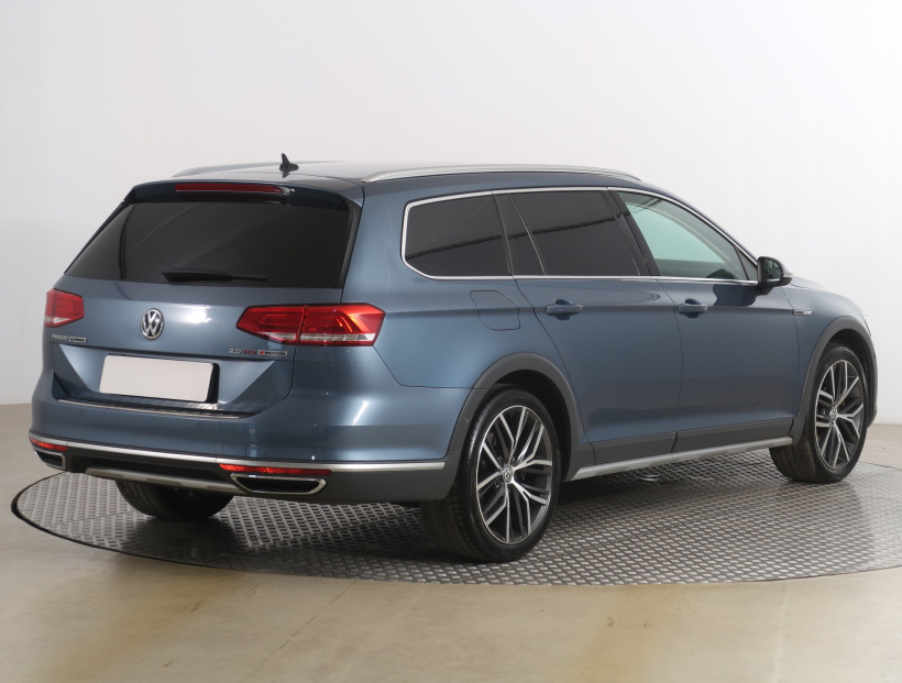 Volkswagen Passat, 2016