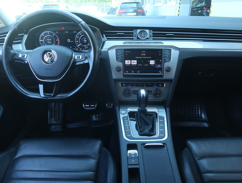 Volkswagen Passat, 2016