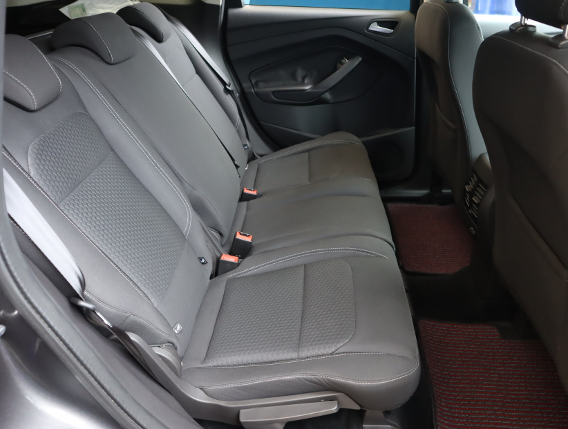 Ford Kuga, 2017