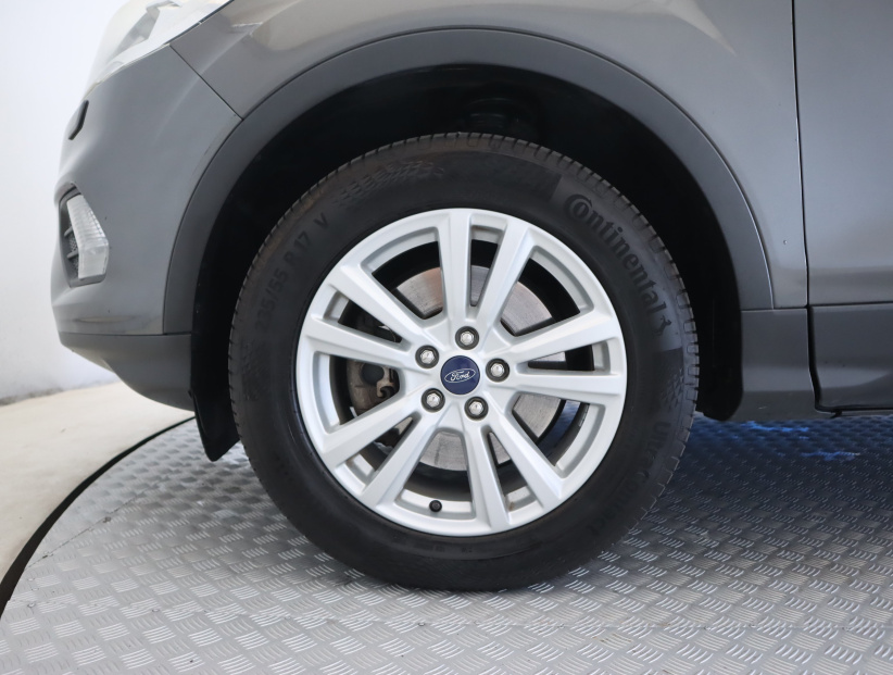 Ford Kuga, 2017