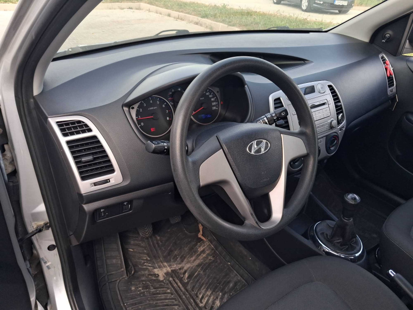 Hyundai i20, 2011