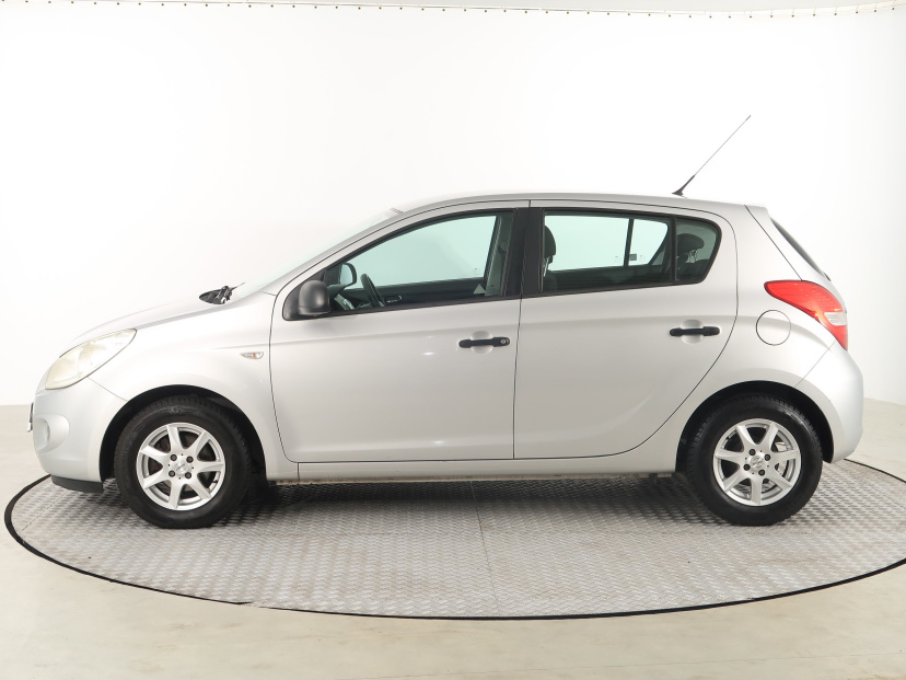 Hyundai i20, 2011